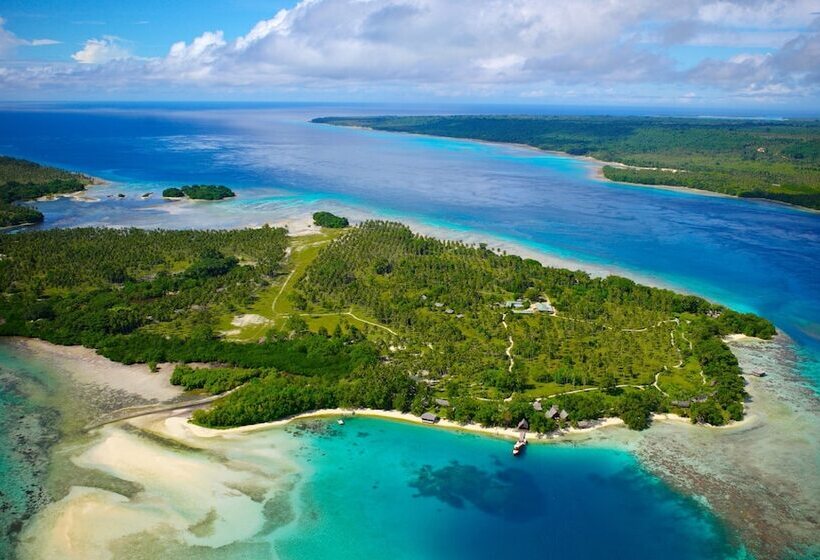 هتل Ratua Private Island Resort