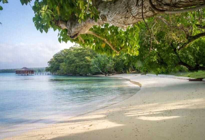 هتل Ratua Private Island Resort