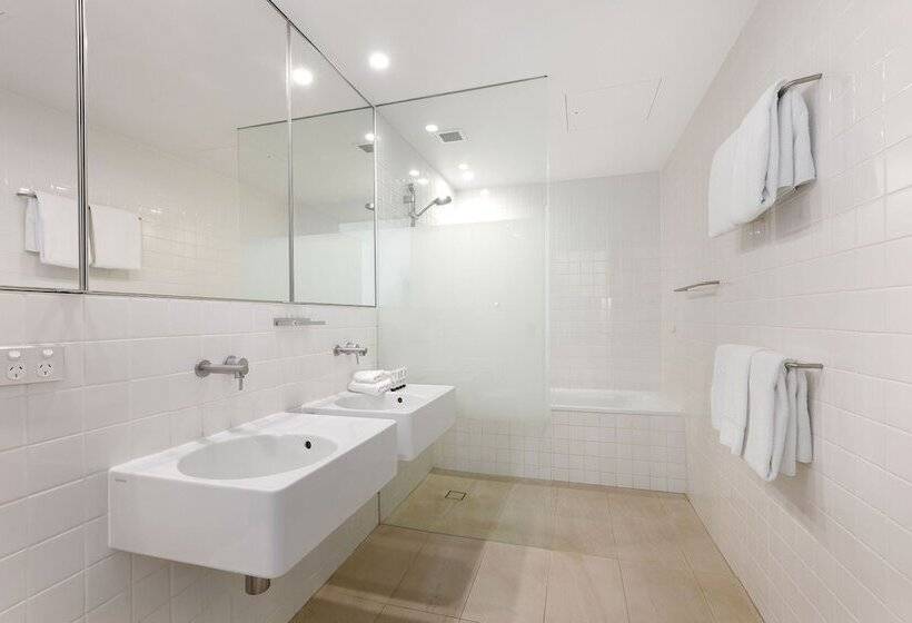 هتل Ultiqa Air On Broadbeach