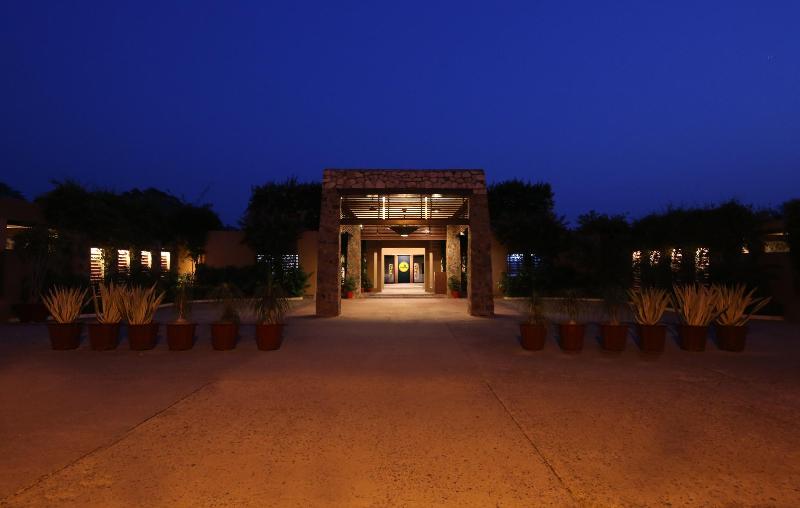 אתר נופש Lemon Tree Hotel, Tarudhan Valley, Manesar