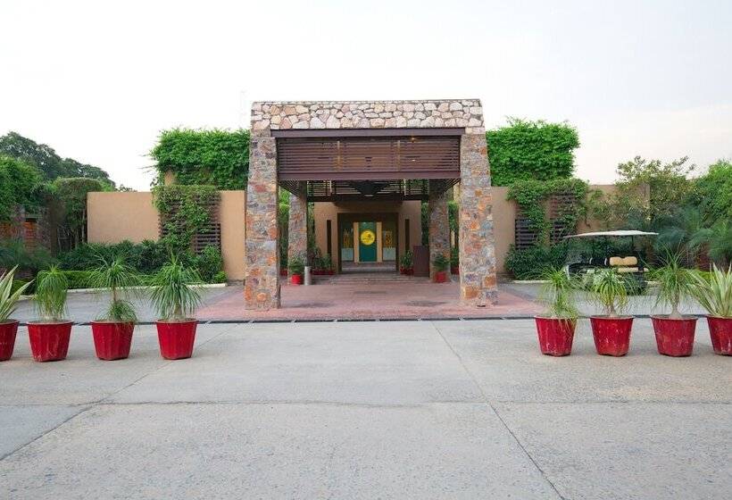 אתר נופש Lemon Tree Hotel, Tarudhan Valley, Manesar