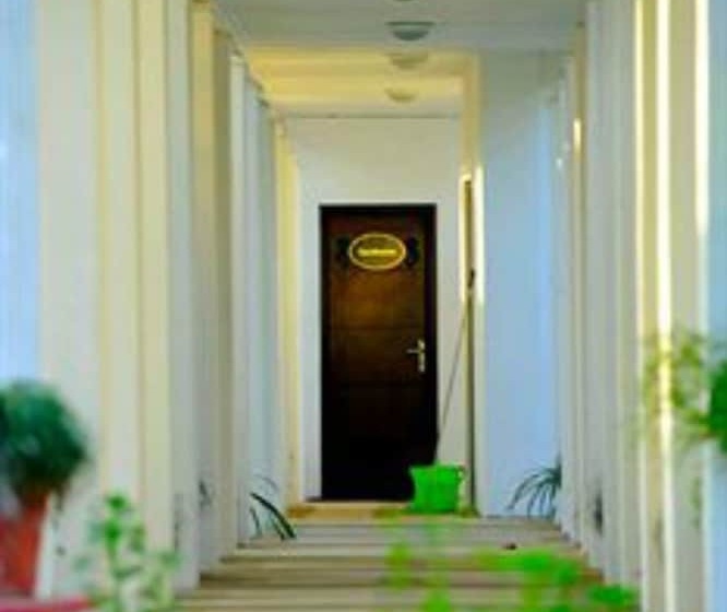 אתר נופש Lemon Tree Hotel, Tarudhan Valley, Manesar