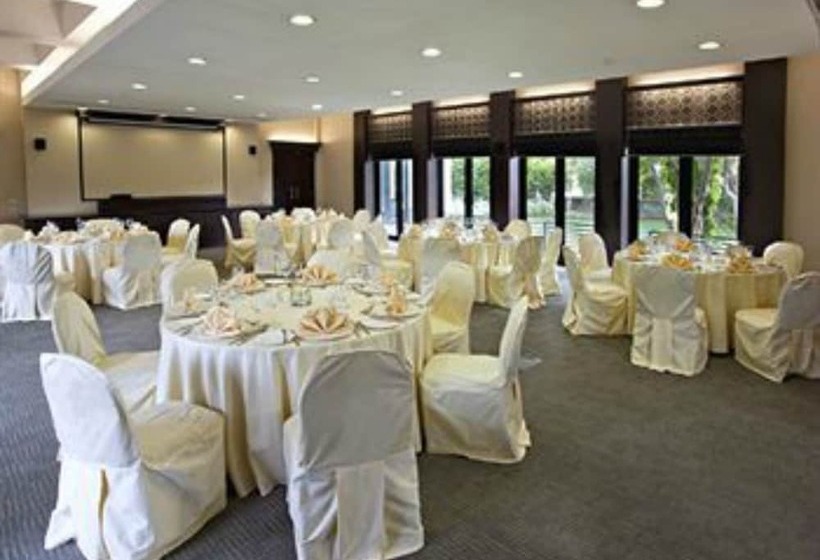 אתר נופש Lemon Tree Hotel, Tarudhan Valley, Manesar