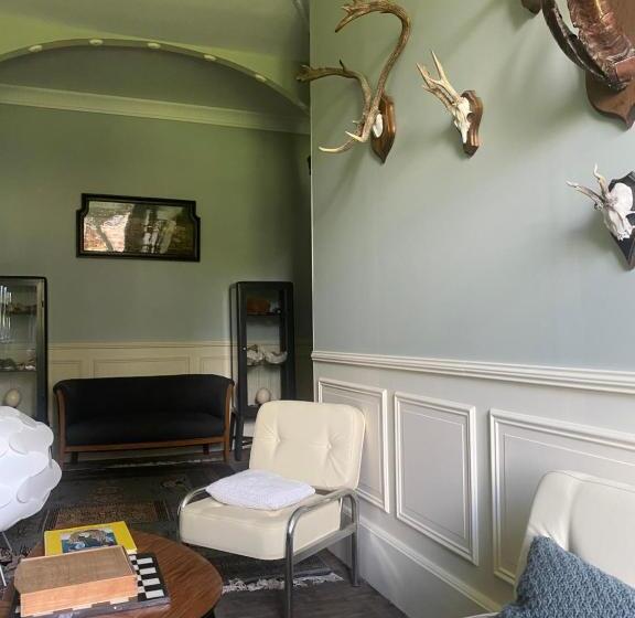 تختخواب و صبحانه Chateau De Vaugelas Charmant Domaine Près De Valence