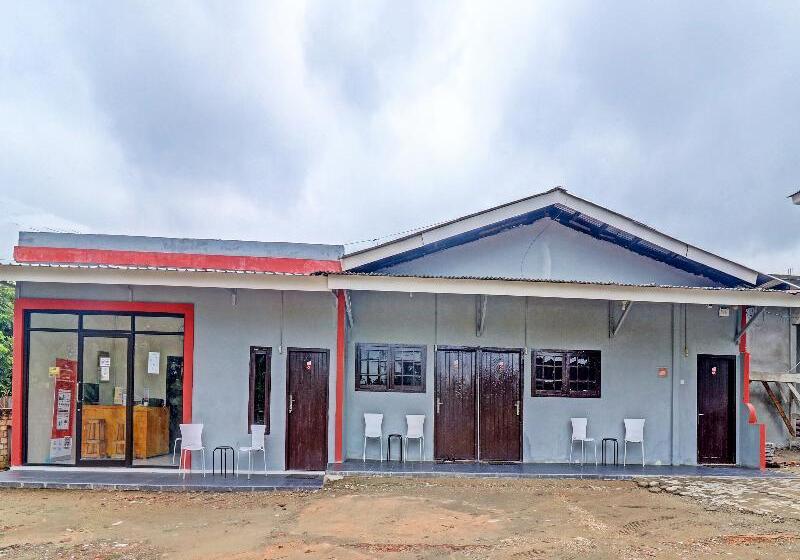 هتل Oyo 91022 Steze Homestay Syariah