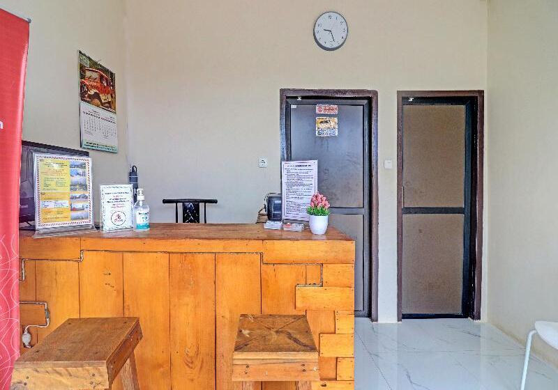 هتل Oyo 91022 Steze Homestay Syariah