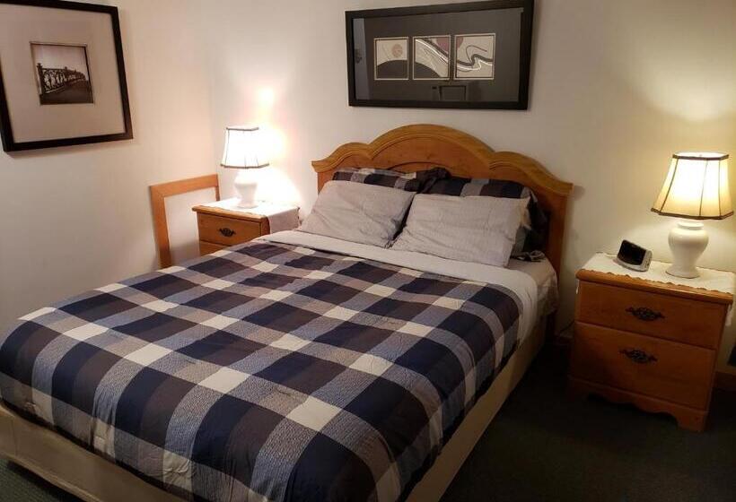 Scoodic Motel