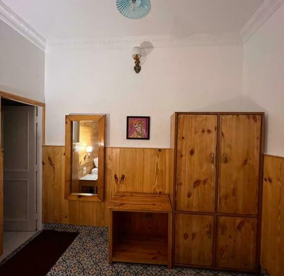 בית מלון כפרי Saina Inn