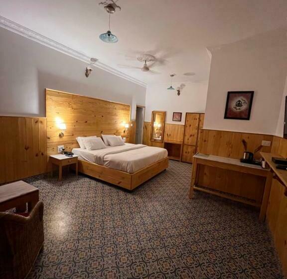 בית מלון כפרי Saina Inn