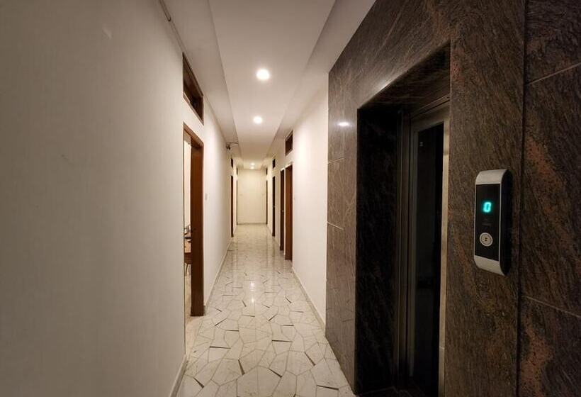 هتل Treebo Silver Stallion