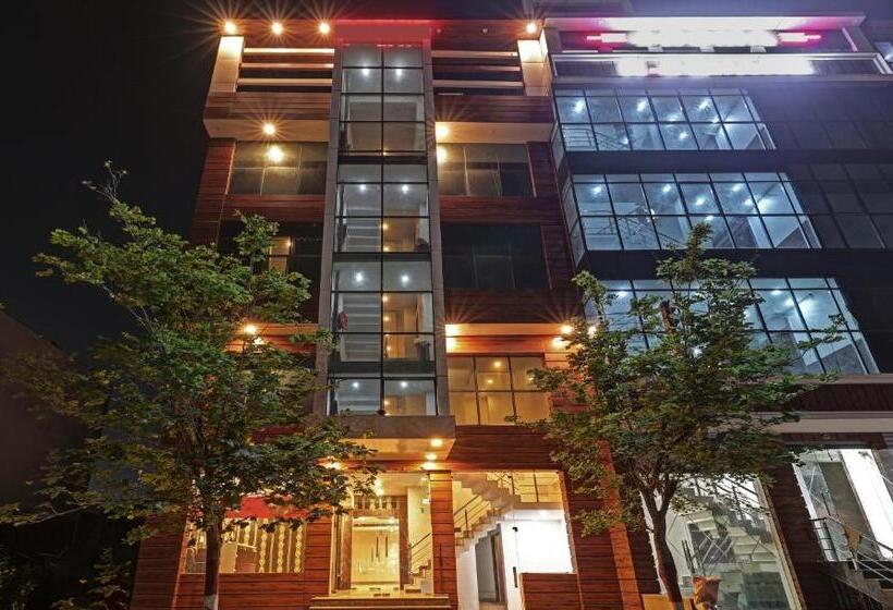 هتل Treebo Silver Stallion