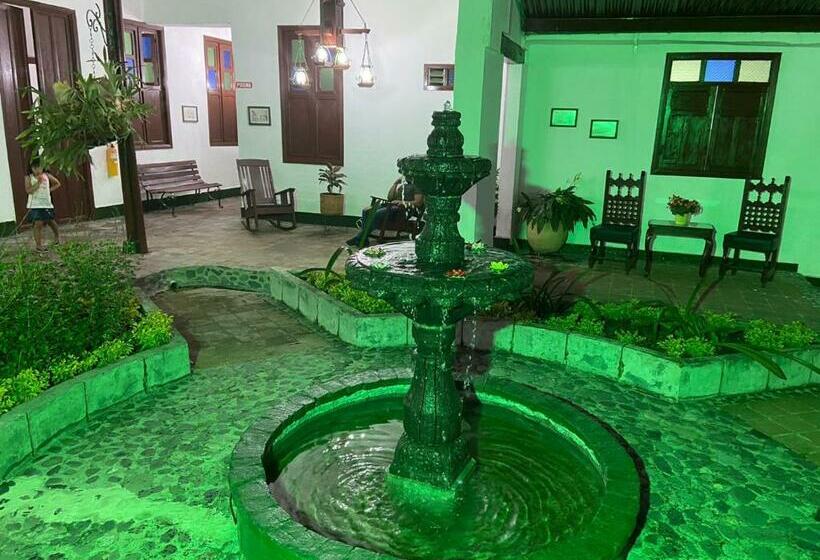 هتل Casa Antigua Buga