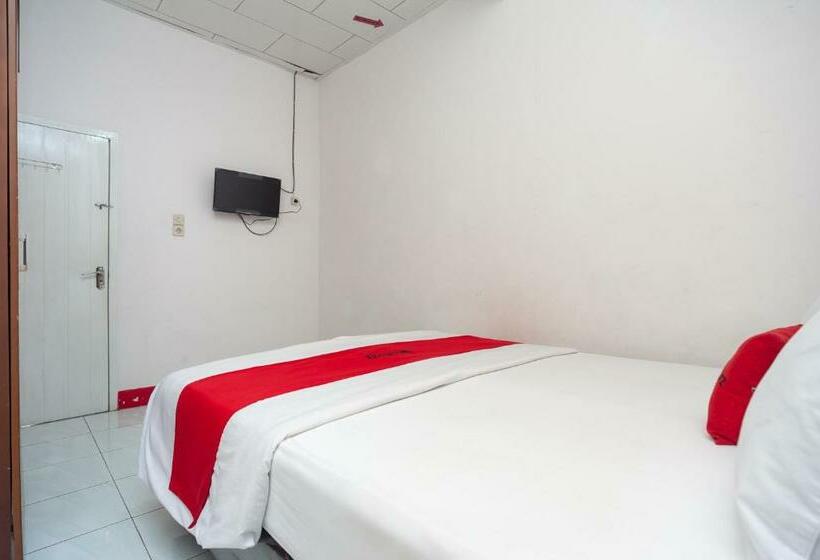 호텔 Reddoorz Syariah Near Tugu Juang Jambi 3