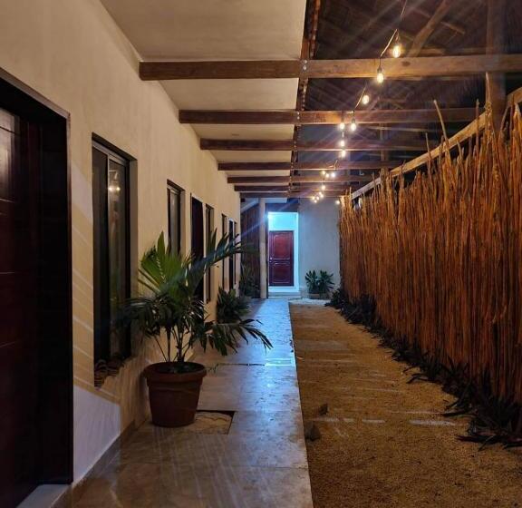 هتل Soi Bacalar