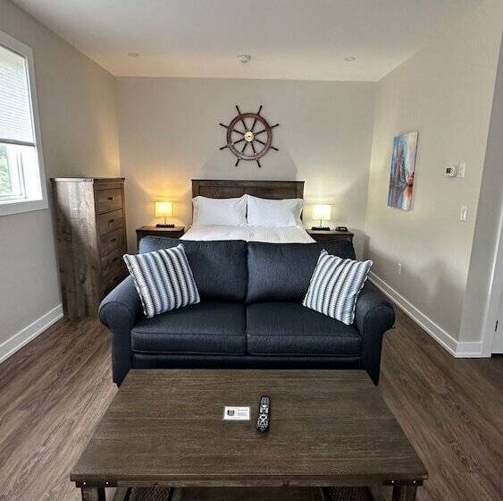 호텔 The Landing   Extended Stay Quarters