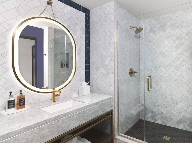 هتل The Restoration Asheville