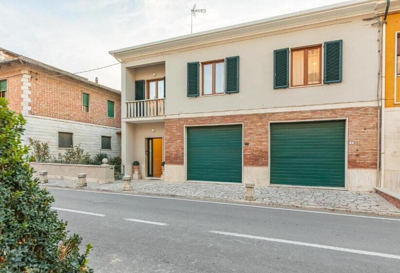 פנסיון L Acqua E La Pietra