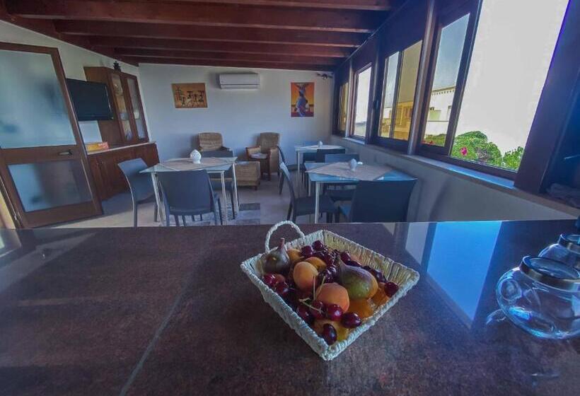 تختخواب و صبحانه Aparthotel Cortellenica
