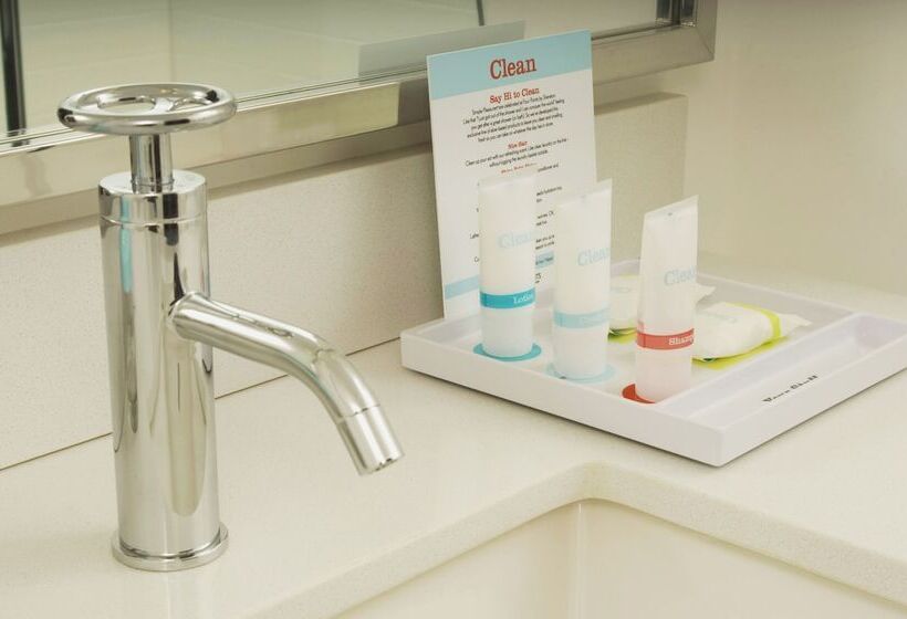 בית מלון כפרי Four Points By Sheraton Saskatoon