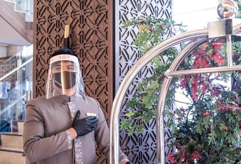 هتل Horison Ultima Bekasi