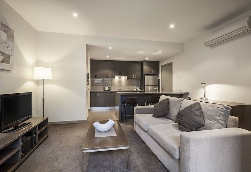 Отель Quest Glen Waverley