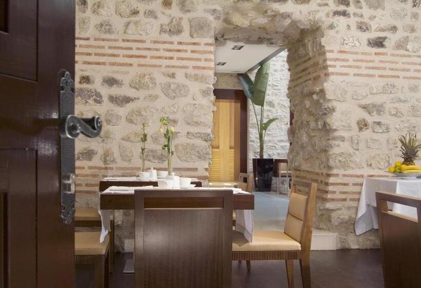 Vestibul Palace & Villa   Small Luxury Hotels Of The World