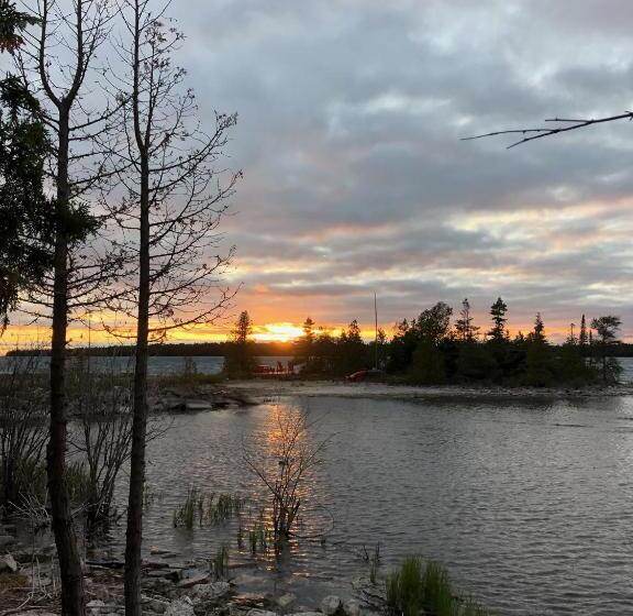 Stone Cove Waterfront Adults Only B&b