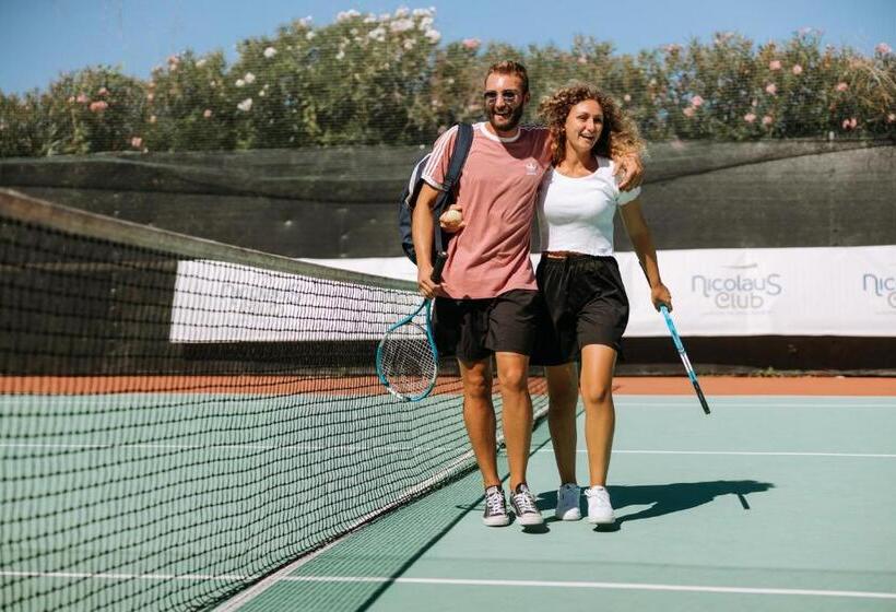 هتل Nicolaus Club La Giurlita