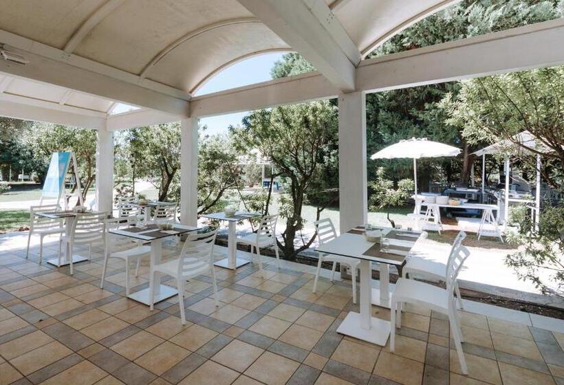 هتل Nicolaus Club La Giurlita