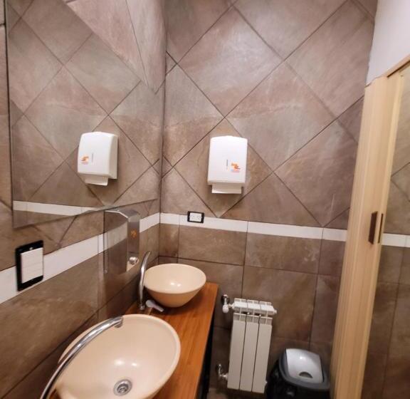 پانسیون Astrolabio Hostel