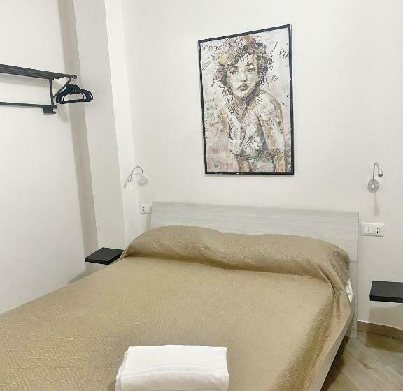 بنسيون Domoblu Camere In Centro