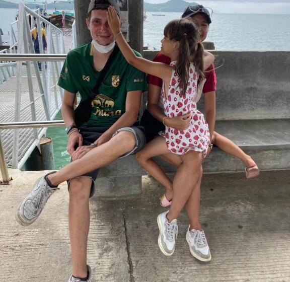 هاستل Connexion