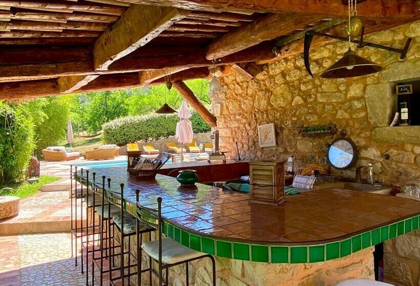 Bed and Breakfast Domaine De Sainte Annette