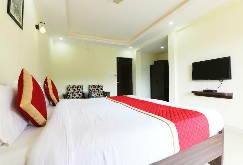 호텔 Sai Swastik Luxury Stay