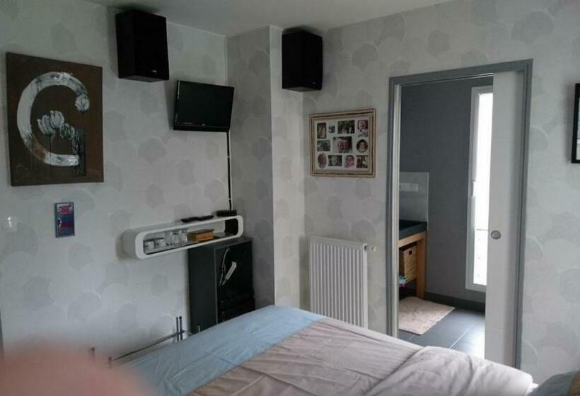 ベッドアンドブレックファースト Casa Luz   Chambre D Hôtes   Saint Lunaire