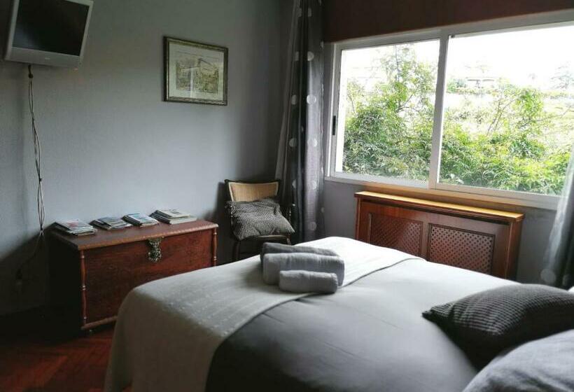 Bed and Breakfast Habitacion En Casa De Marisa Y Juan