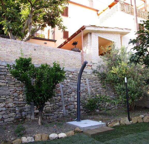 مبيت وإفطار Lacasettabb