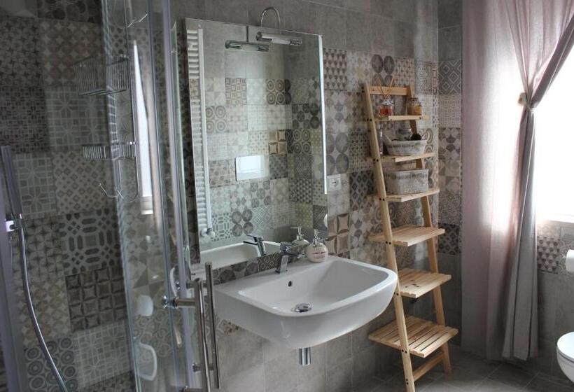 مبيت وإفطار Odeon Rooms