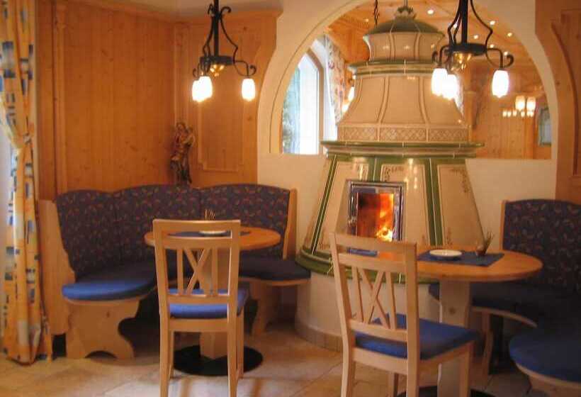 هتل Jagdhof