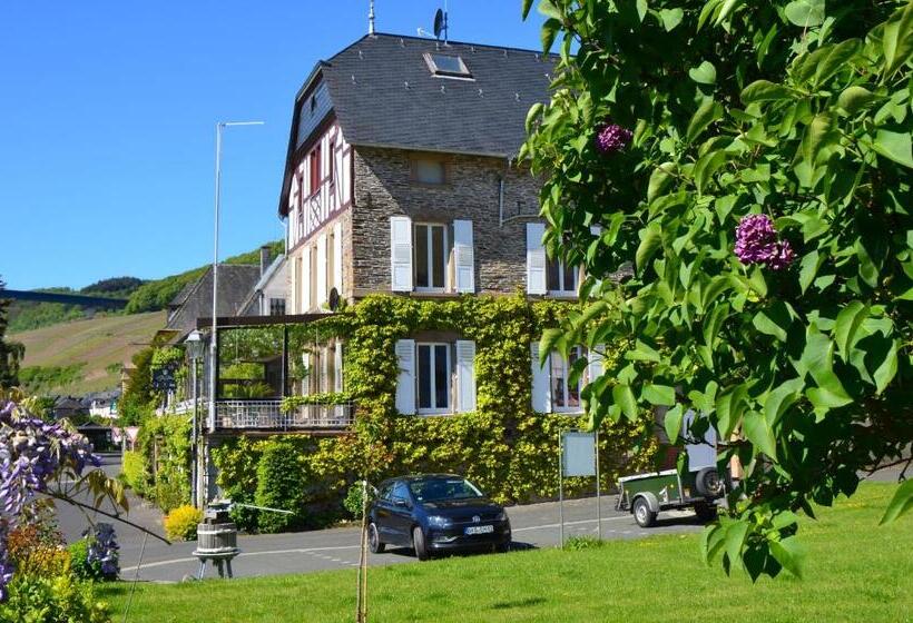 ペンション Weingut Erbes Henn