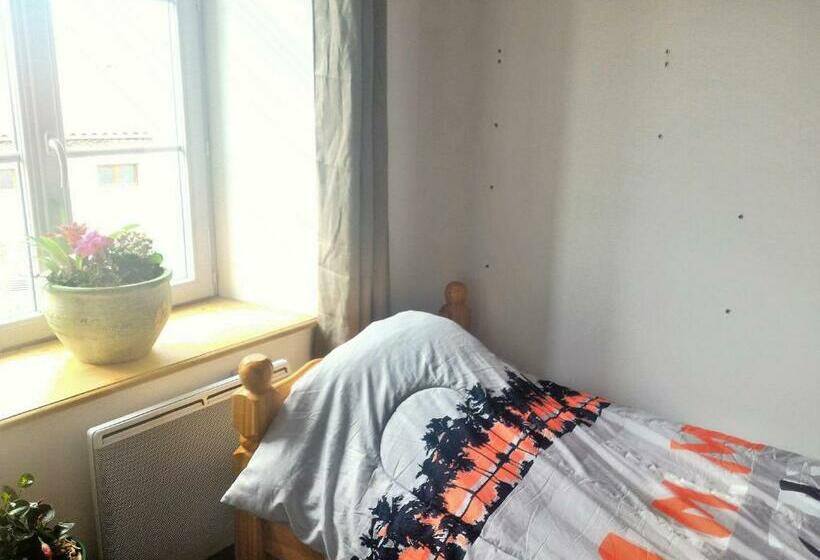 Bed and Breakfast L île Au Trésor : Chambre