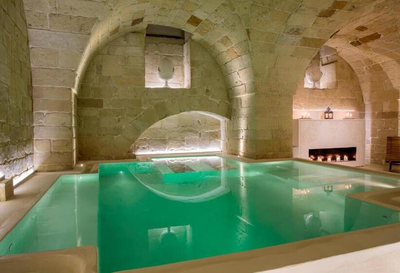 تختخواب و صبحانه Reluxe Private Wellness