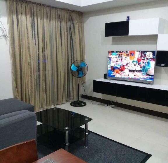 酒店 Cubao Manhattanheights Unit 23d Tower C, 1 Br