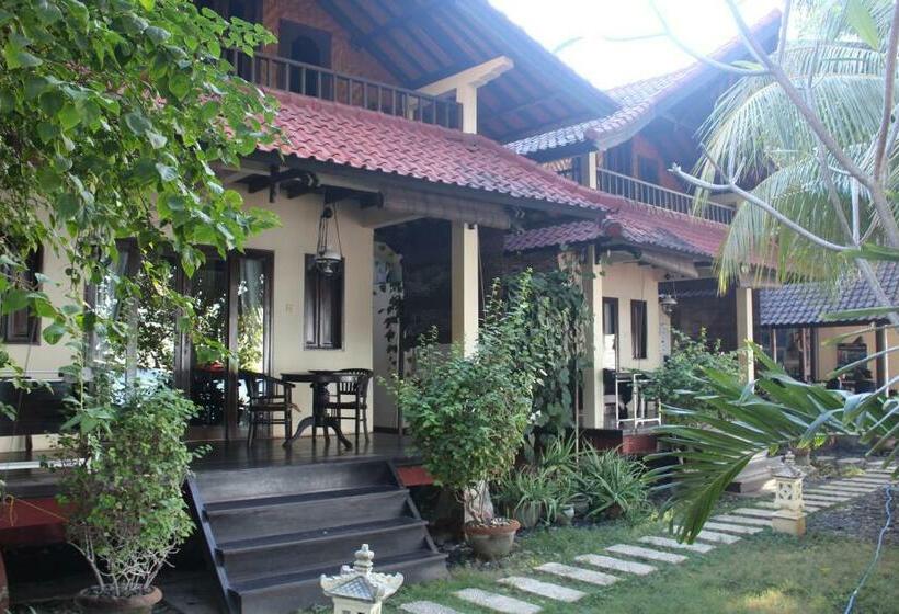 Пансион Bali Villa Coral