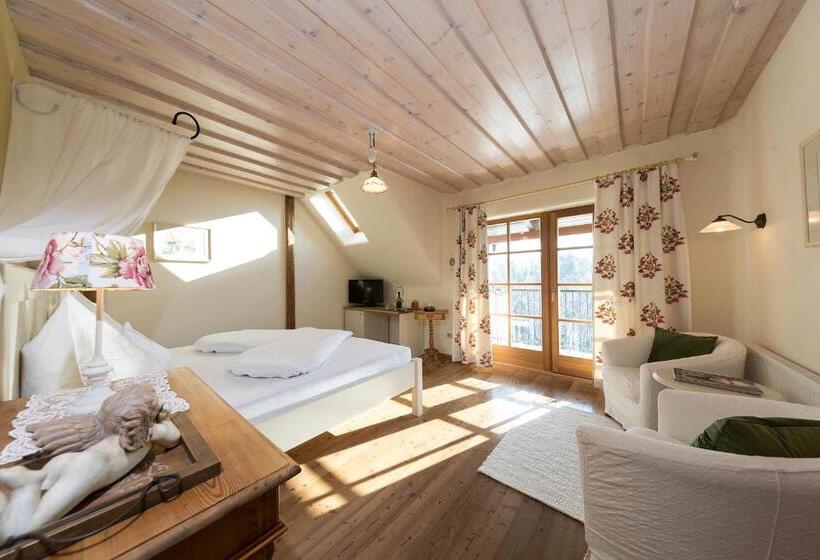 پانسیون Weinhof Narat Zitz