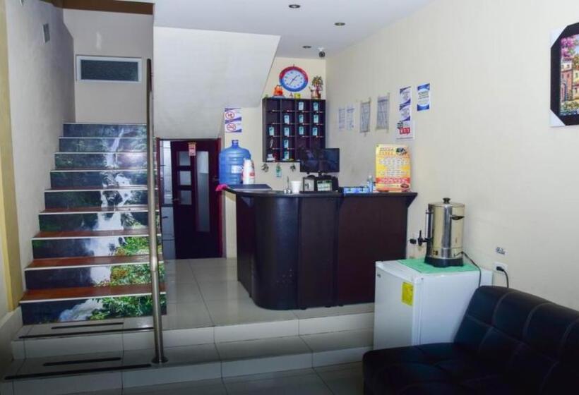 هاستل Hostal Bryana Inn Baños