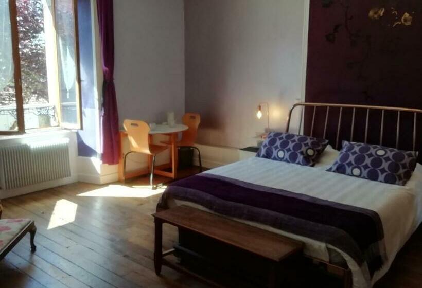 צימר 3 Place Des Arbres, Chambres D Hôtes, Felletin