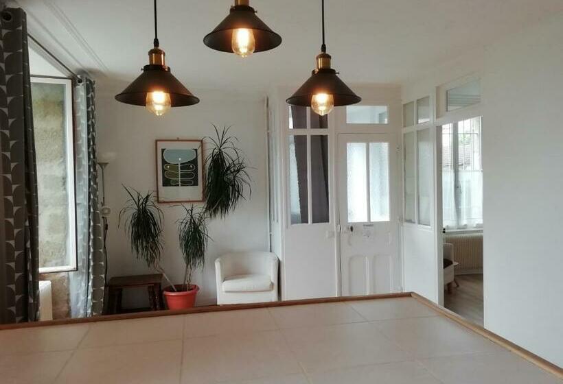 צימר 3 Place Des Arbres, Chambres D Hôtes, Felletin