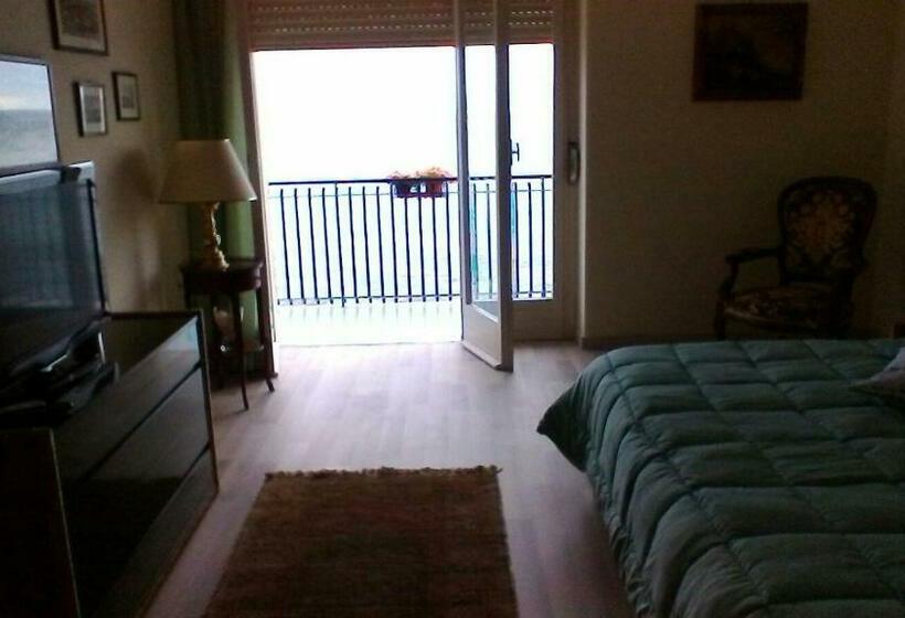 Bed and Breakfast Un Tuffo Nella Baia Di Capomulini