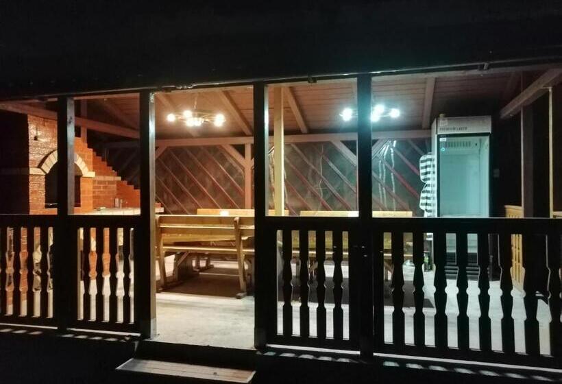 پانسیون Casa Uila